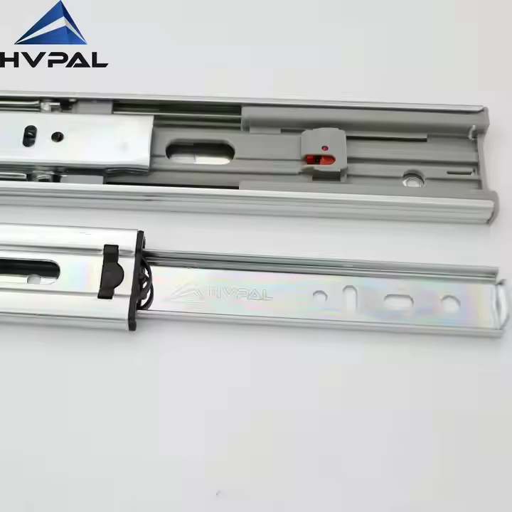 Pehmeästi sulkeutuva laatikkoliuku toimiston arkistokaapin työkaluarkkuun